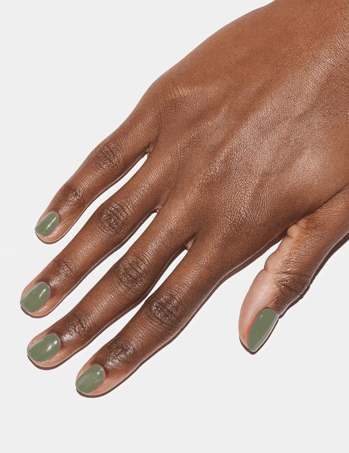 Le Mini Macaron Serene Green gellak 8,5 ml olivengrøn