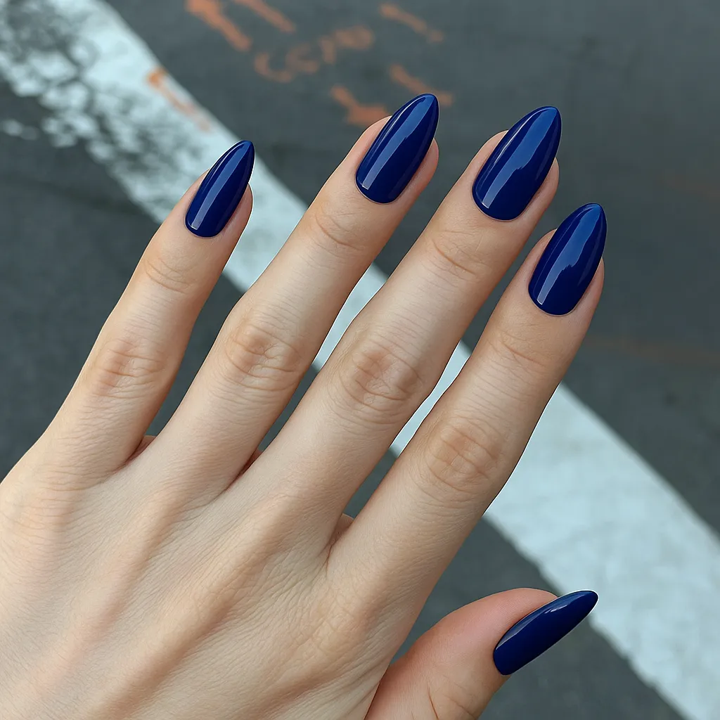 Emmi-Nail Shellac Pacific Time L443 UV-lak 15 ml mørkeblå