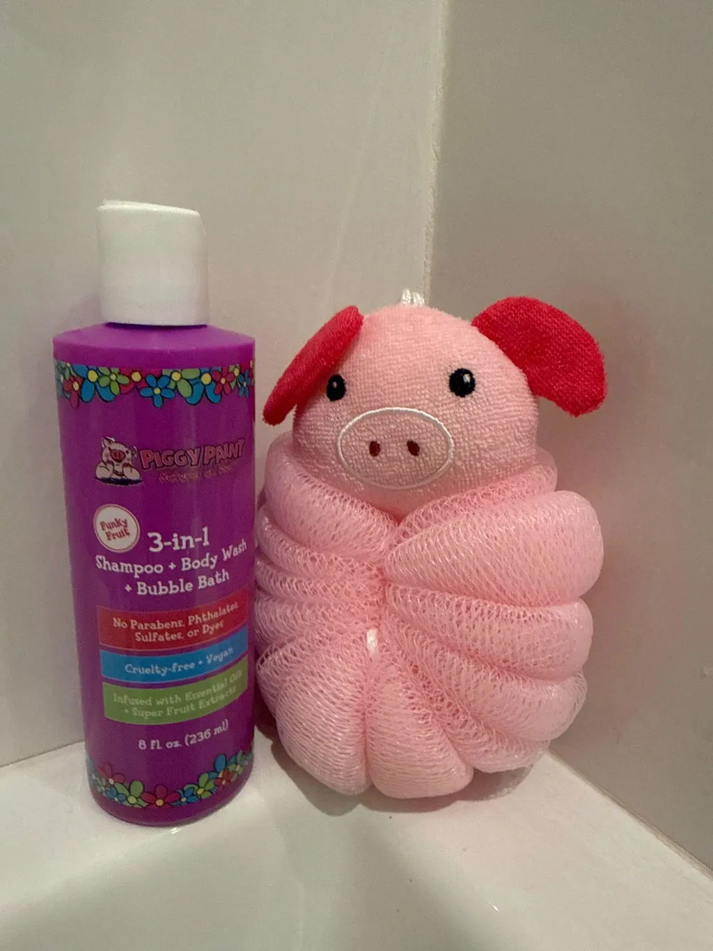 Piggy Paint Bathtime Bubbles badesæt med 3-i-1 vask