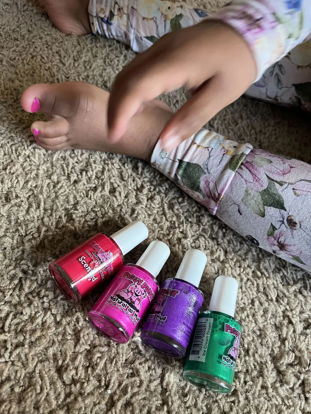 Piggy Paint Jingle Nail Rock neglelaksæt 6 dele duftende
