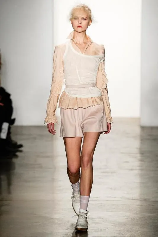 LVX Macaroon neglelak nude peach
