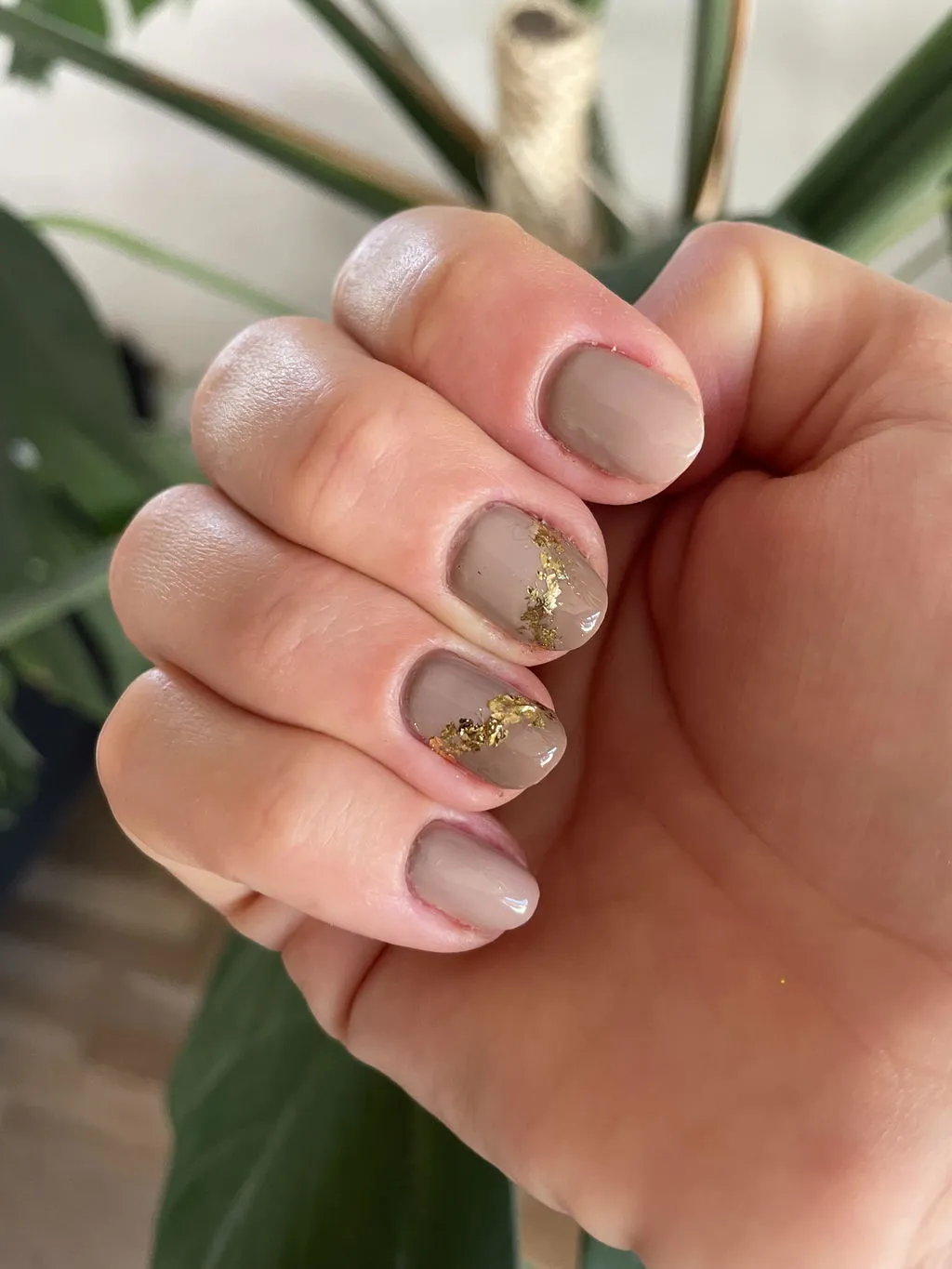 The Gel Collection Metallic Foil Flakes neglefolie 4 stk