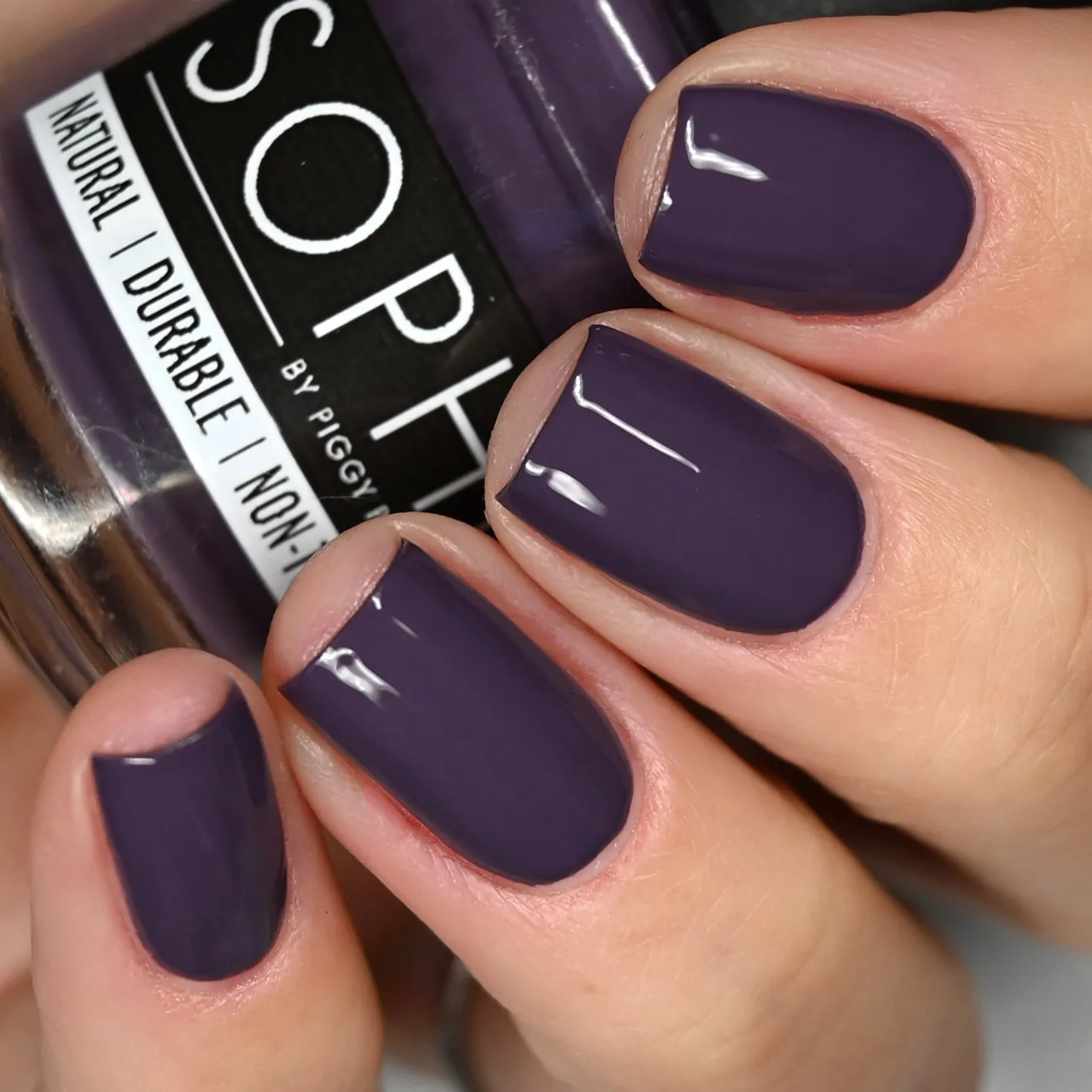 Piggy Paint SOPHi FEETured Attraction neglelak mat lilla-grå 15 ml