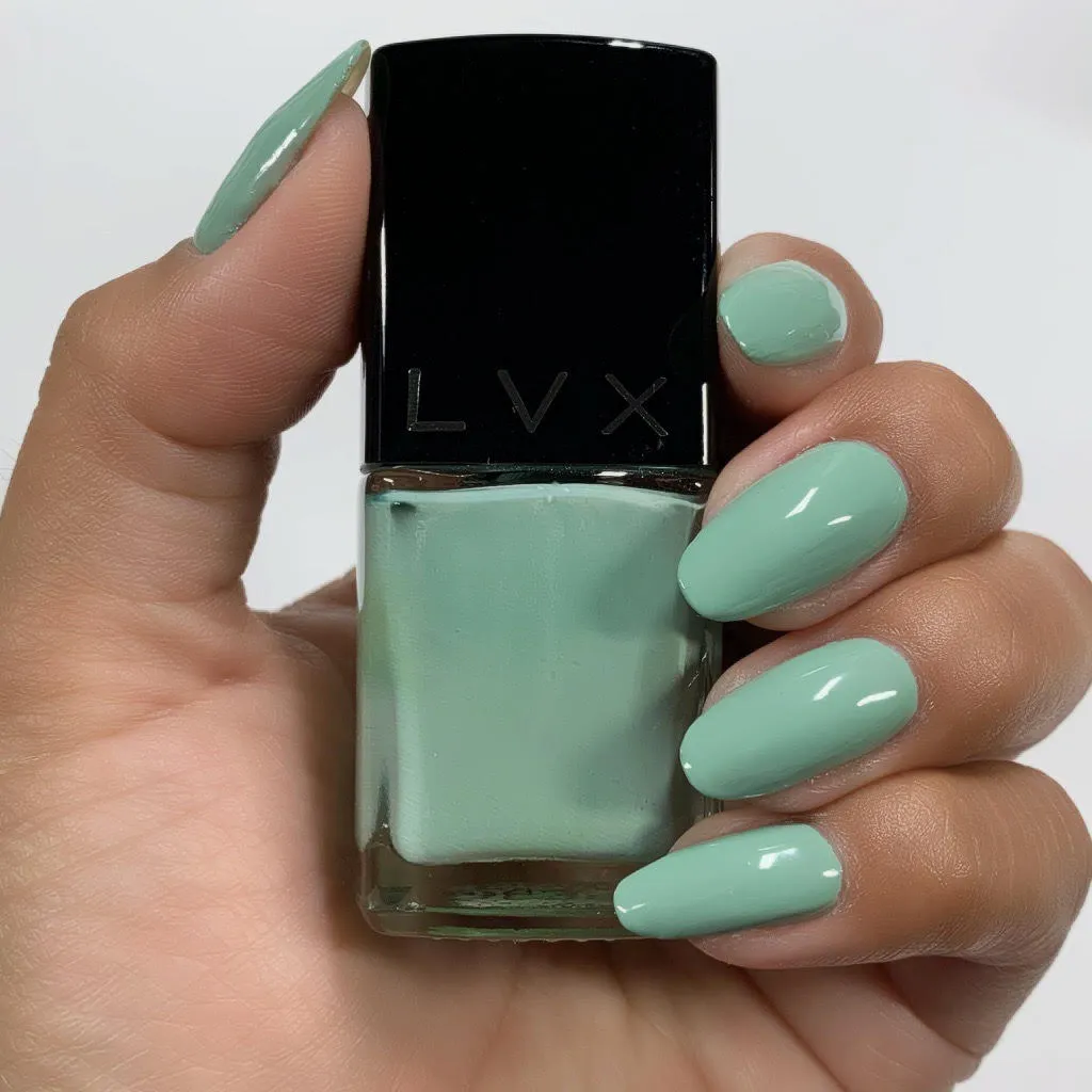 LVX Lush neglelak havgrøn creme