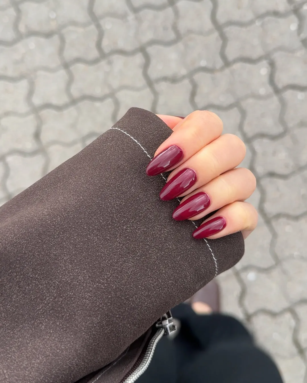 The Gel Collection Gel Polish 140 Signature gellak rød full cover