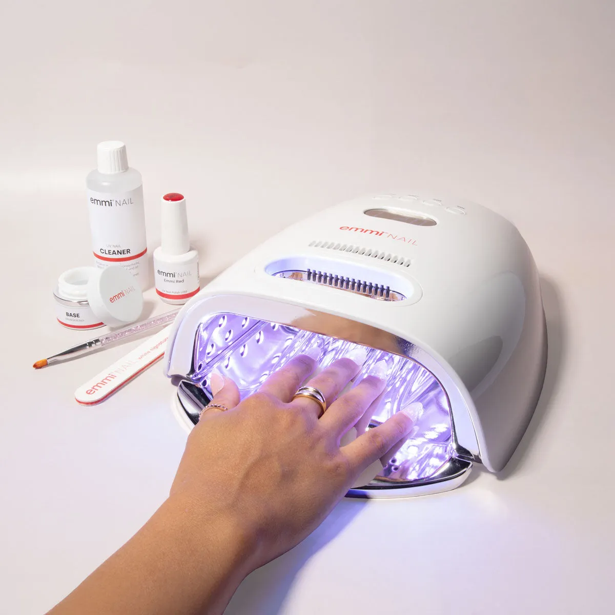 Emmi-Nail emmi Power 48 UV LED neglelampe med akku