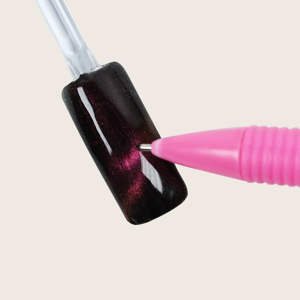 Emmi-Nail Cat Eye magnetpen til magnetisk neglekunst