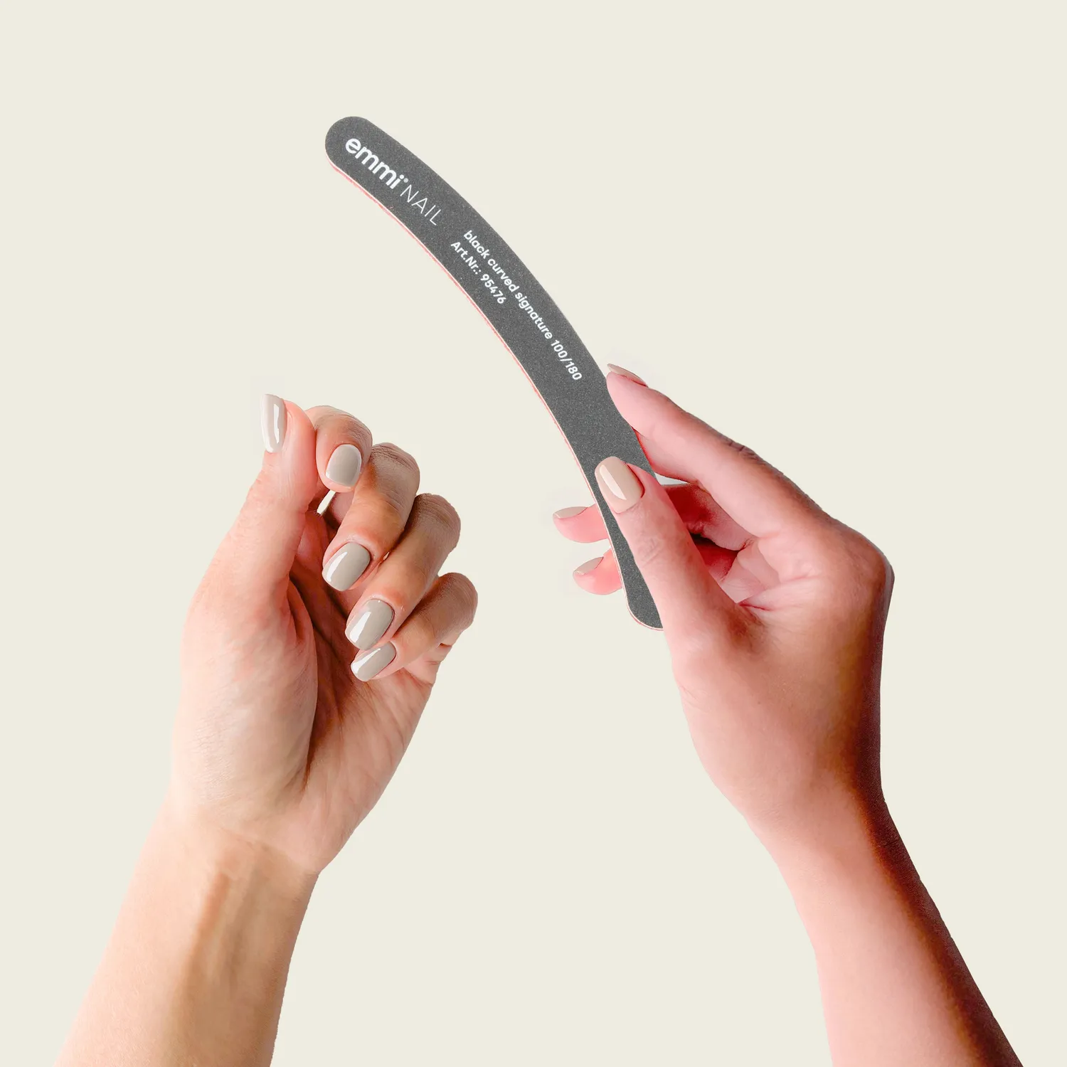 Emmi-Nail Ergonomicfeile curved signature 100/180 neglefil 50 stk