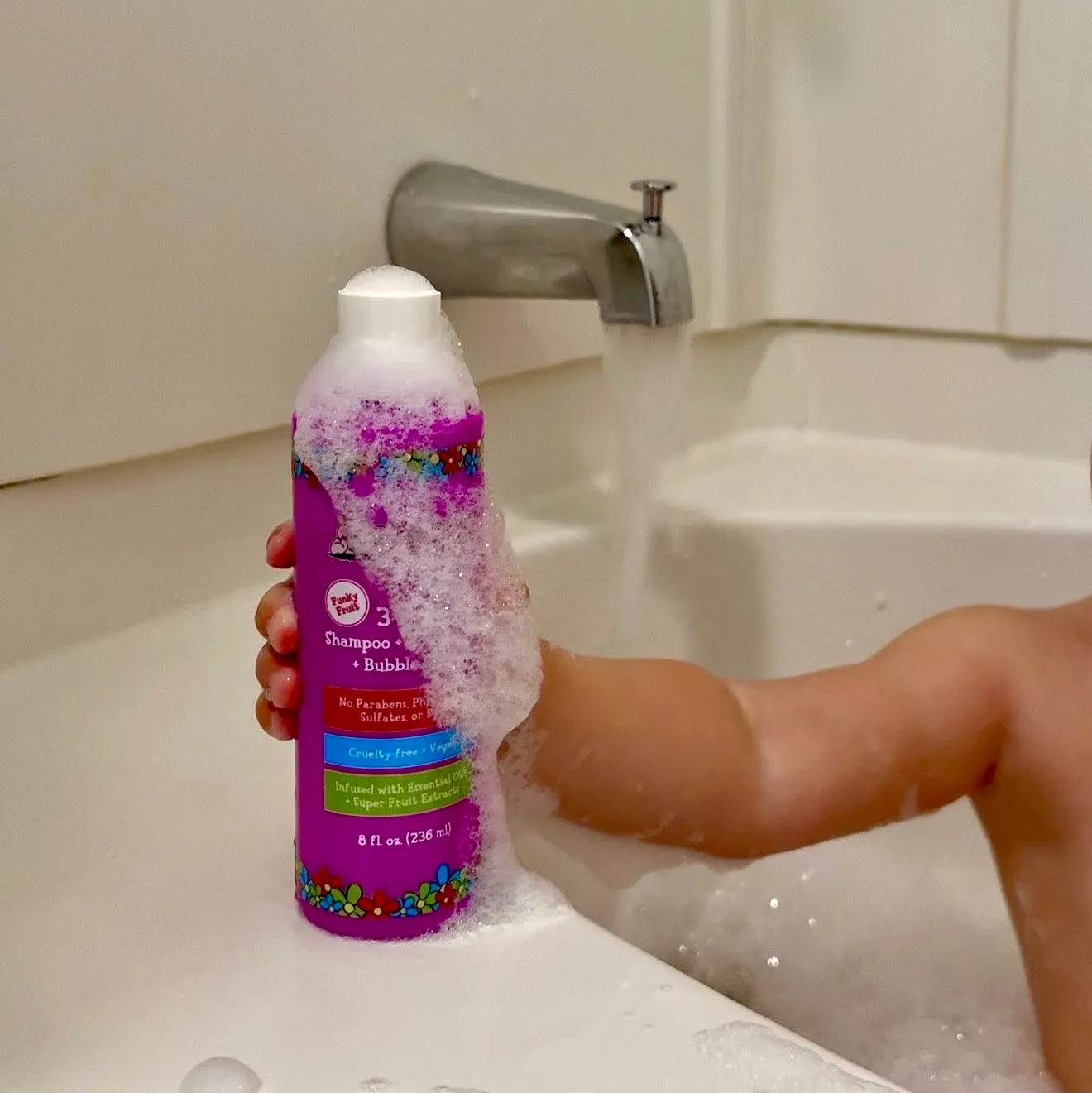 Piggy Paint 3-i-1 børneshampoo Funky Fruit sensitiv hud