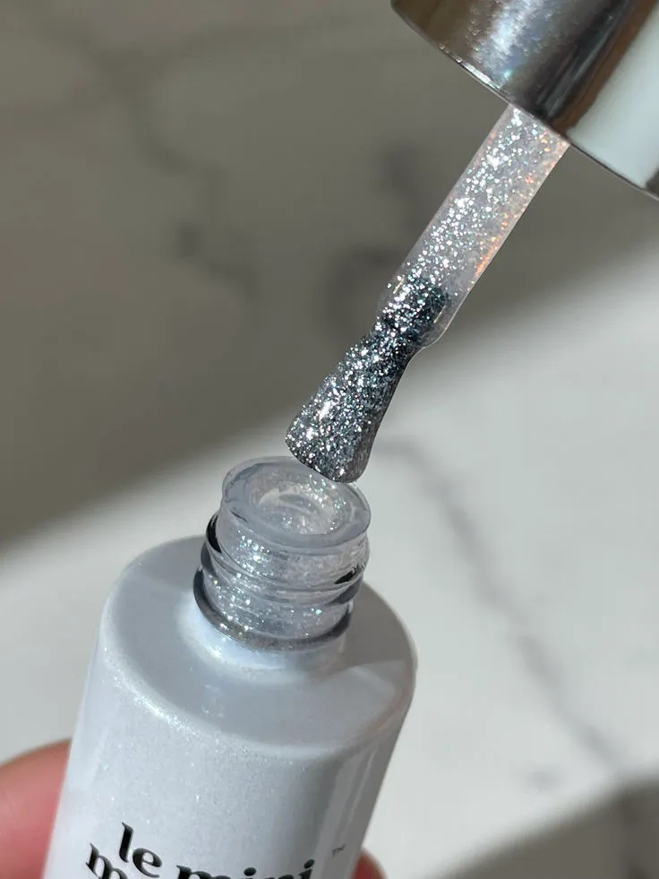 Le Mini Macaron Frosted gellak 8,5 ml sølv glimmer